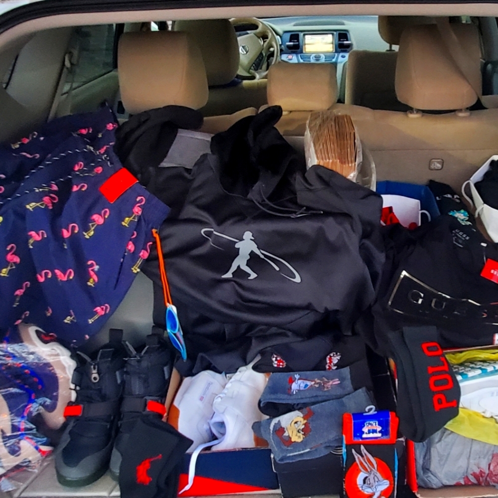 Meet your Posher, Skip